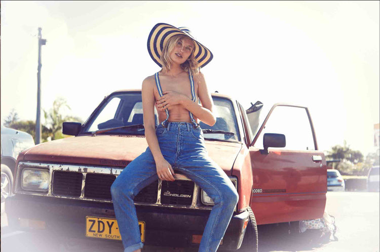 the rolling stone, cream, hat, straw hat, fallen broken street, byron bay, hat, fashion, street style